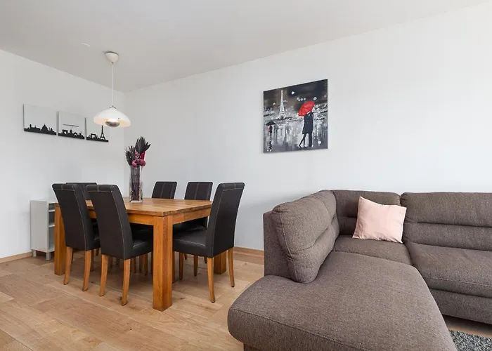 Massa Apartment 200 M To The See